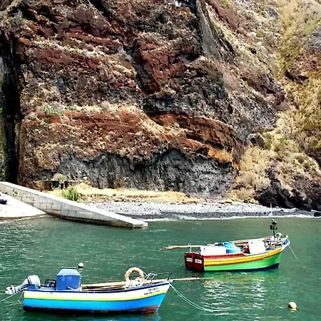 Ocean Paradise Beach * Paul do Mar (Madeira)